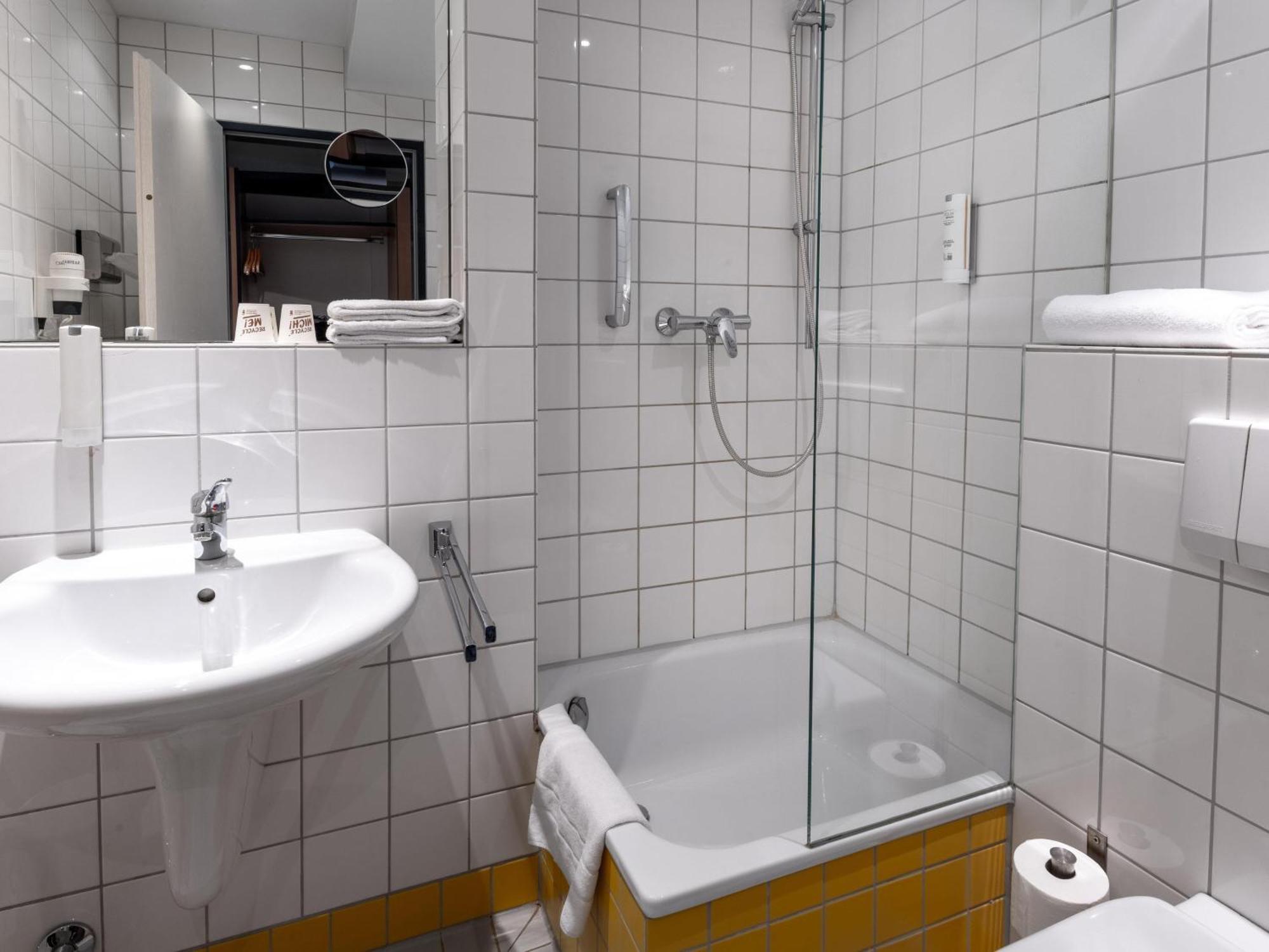 B&B Hotel Eschweiler Exteriör bild